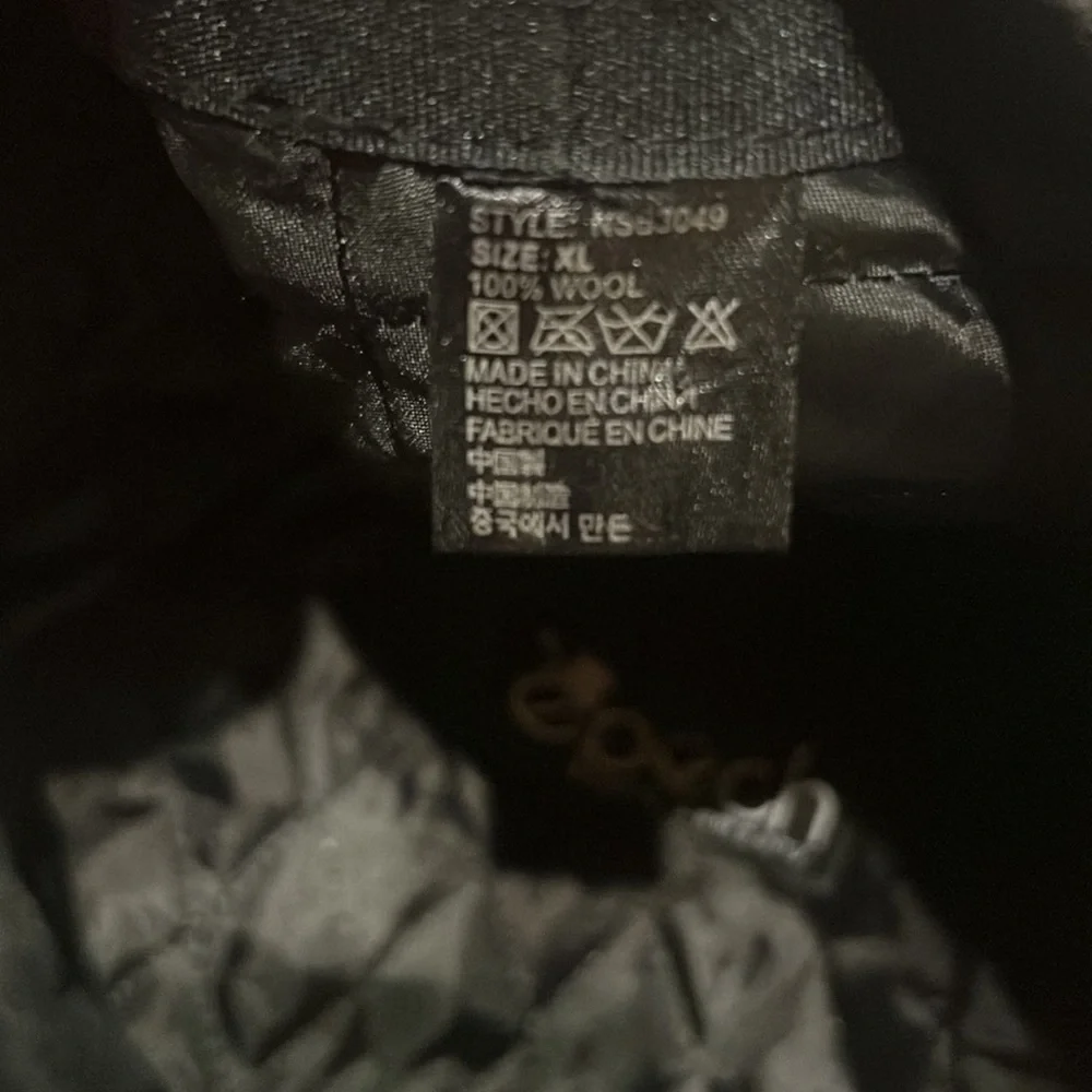 Epoch 100% wool cap “news boy”
